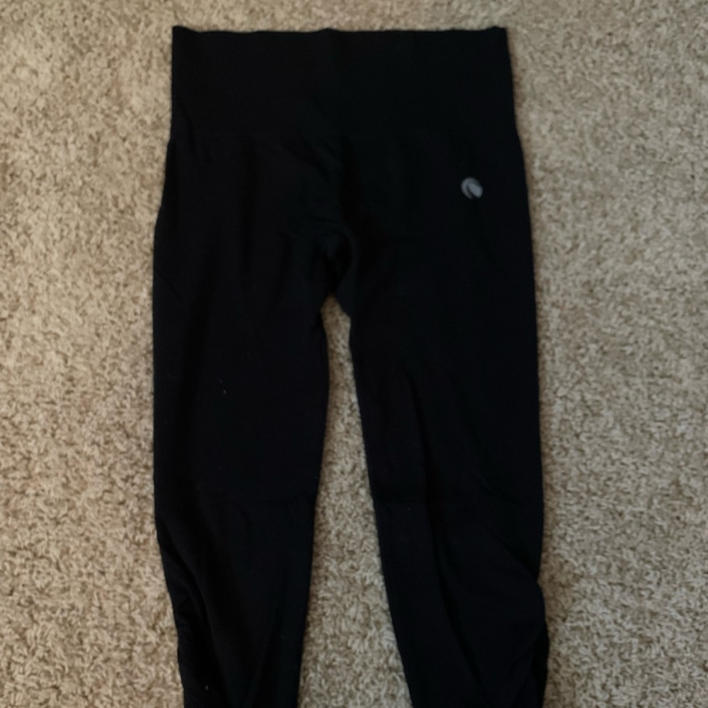 Black Capri Seamless Leggings